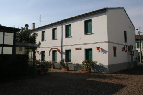 Hotel Il Granaio Porto Mantovano Bagian luar foto