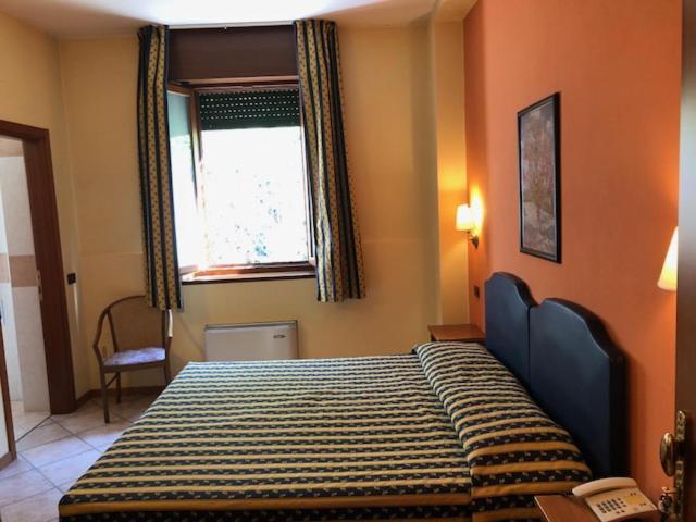 Hotel Il Granaio Porto Mantovano Bagian luar foto
