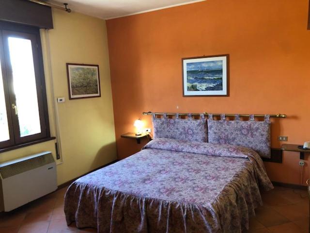 Hotel Il Granaio Porto Mantovano Bagian luar foto