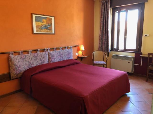 Hotel Il Granaio Porto Mantovano Bagian luar foto